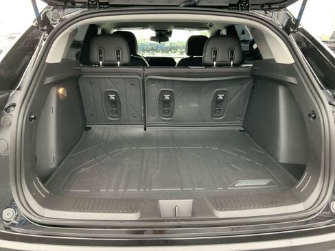 Used 2026 Chevrolet Trax LT w/ Driver Confidence Package FWD image 11
