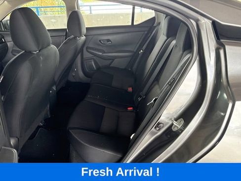 Used 2025 Nissan Sentra SV FWD image 3
