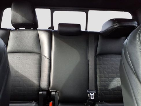 Used 2024 Toyota Tacoma TRD Off-Road image 19