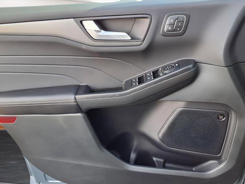 New 2025 Ford Escape Active w/ Active Premium Tech Pack image 14