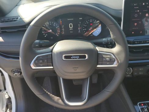 New 2026 Jeep Compass Latitude image 27