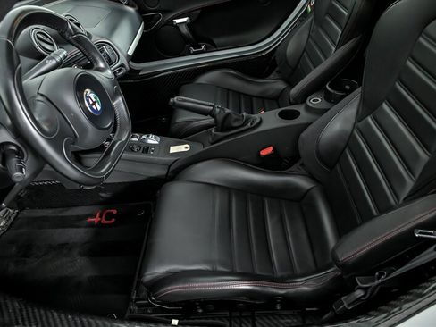 Used 2015 Alfa Romeo 4C Coupe w/ Leather Interior Group RWD image 20
