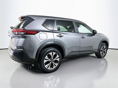 Used 2023 Nissan Rogue SV image 7