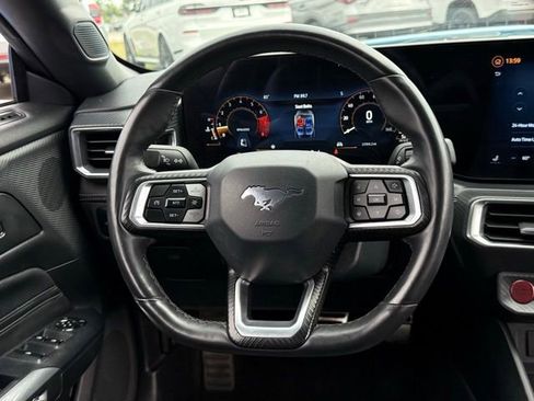 Used 2025 Ford Mustang Premium RWD image 5