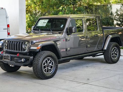 New 2026 Jeep Gladiator Rubicon image 3