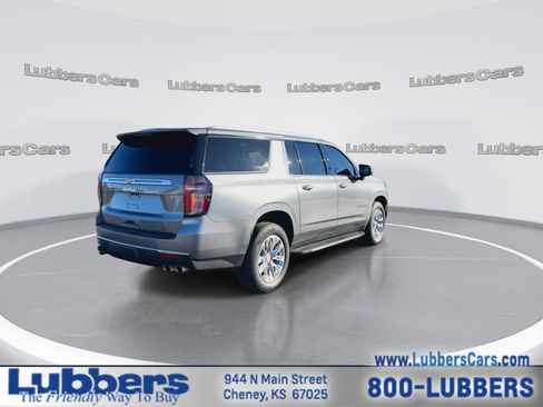 Used 2022 Chevrolet Suburban Premier image 8