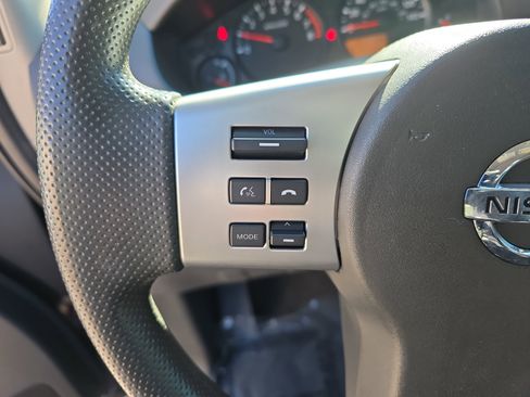 Used 2015 Nissan Frontier S image 19