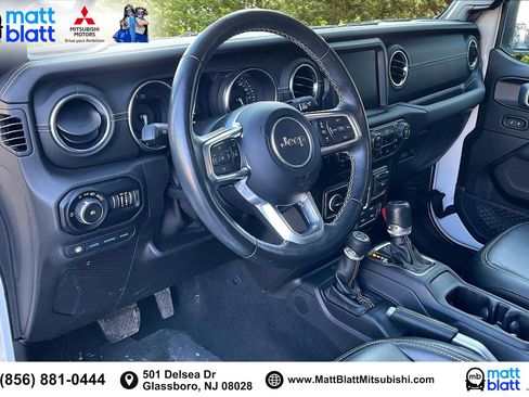 Used 2021 Jeep Wrangler Unlimited Sahara w/ Cold Weather Group image 15