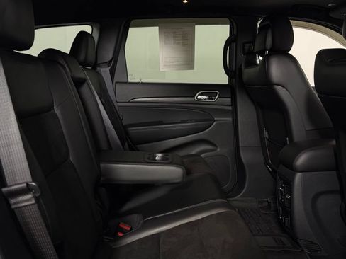 Used 2020 Jeep Grand Cherokee Altitude AWD/4WD image 31