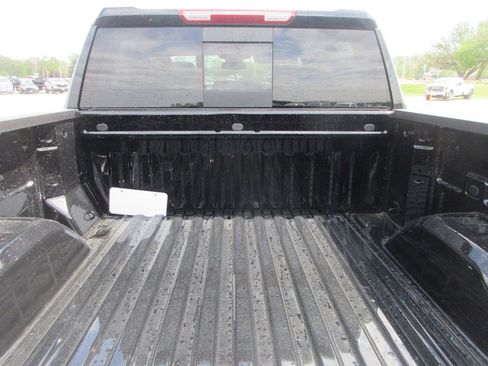 New 2026 GMC Sierra 1500 SLT w/ SLT Convenience Package image 6