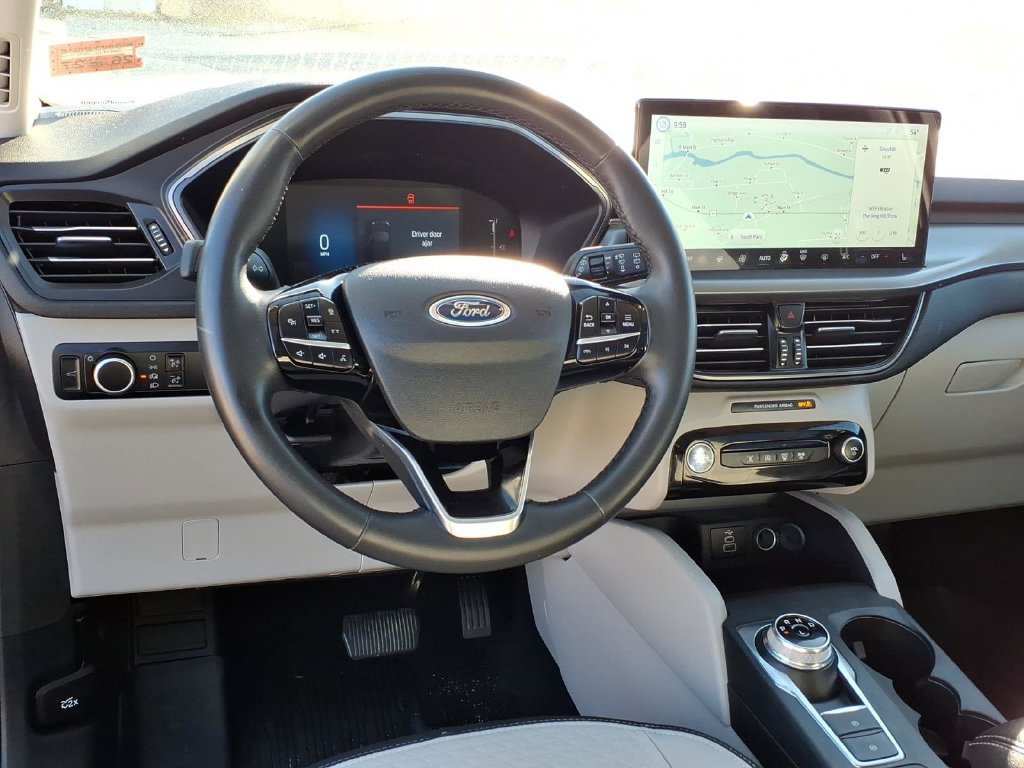 Used 2024 Ford Escape Active w/ Tech Pack #1 AWD/4WD image 17