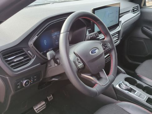 Used 2024 Ford Escape ST-Line Select w/ Tech Pack #1 image 10