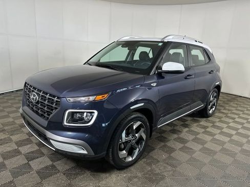 Certified 2023 Hyundai Venue Limited image 7