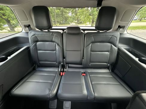 New 2025 Lincoln Navigator Reserve AWD/4WD image 24