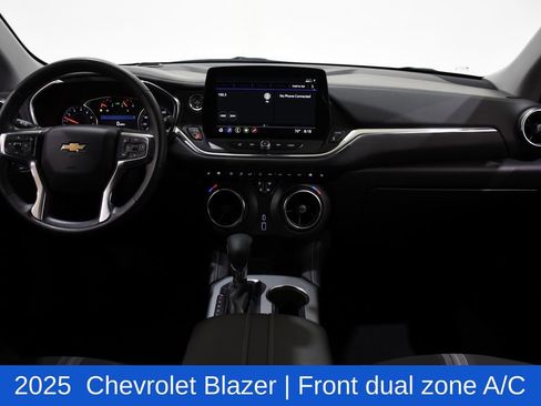 Used 2025 Chevrolet Blazer LT image 8