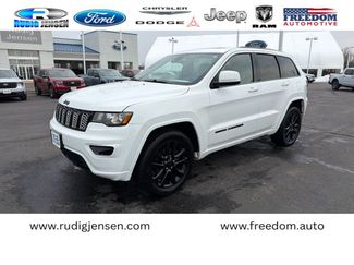 Used 2020 Jeep Grand Cherokee Altitude video 1