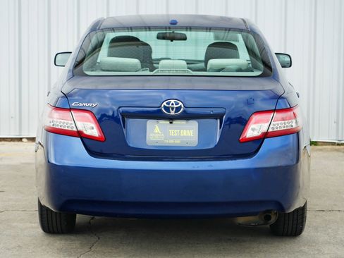 Used 2010 Toyota Camry image 43