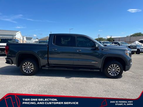 Used 2021 GMC Sierra 1500 AT4 w/ AT4 Value Package AWD/4WD image 4