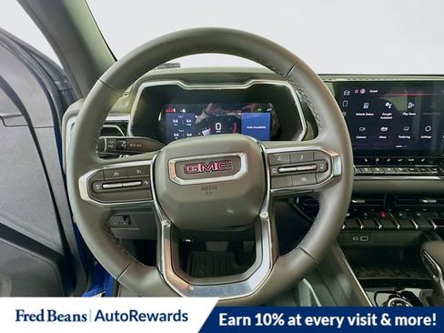 New 2025 GMC Canyon Elevation w/ Convenience Package image 7