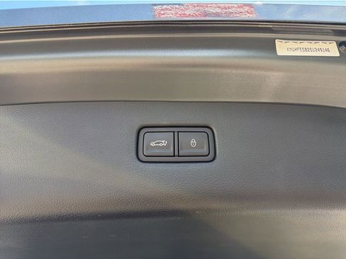 Used 2025 Genesis GV80 2.5T Standard AWD/4WD image 19
