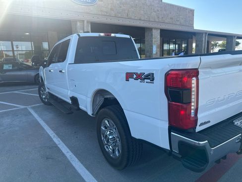 Used 2024 Ford F350 Lariat w/ Lariat Ultimate Package AWD/4WD image 3