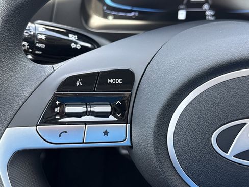 New 2026 Hyundai Elantra SE FWD image 19