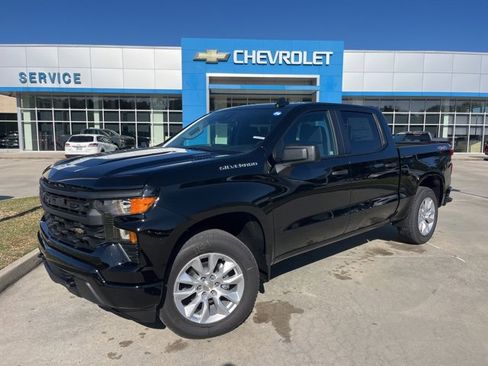 New 2026 Chevrolet Silverado 1500 Custom image 2