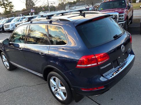 Used 2012 Volkswagen Touareg VR6 image 10