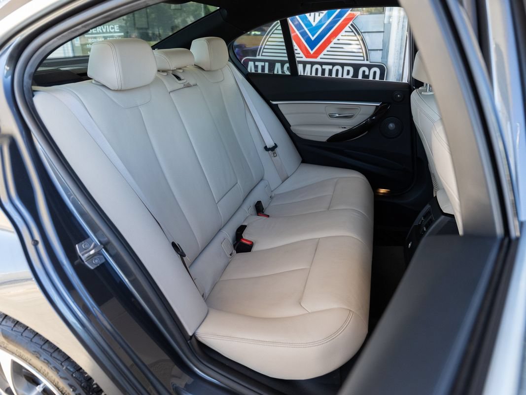 Used 2017 BMW 330i Sedan RWD image 24
