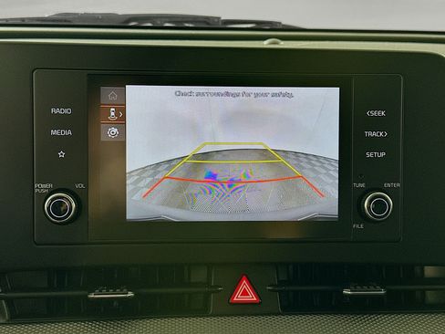 Used 2025 Kia Sportage LX FWD image 22