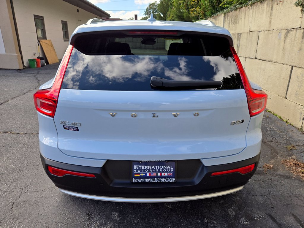 Used 2024 Volvo XC40 B5 Plus w/ Protection Package Premier AWD/4WD image 45