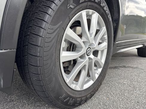Used 2020 Nissan Rogue SV AWD/4WD image 5