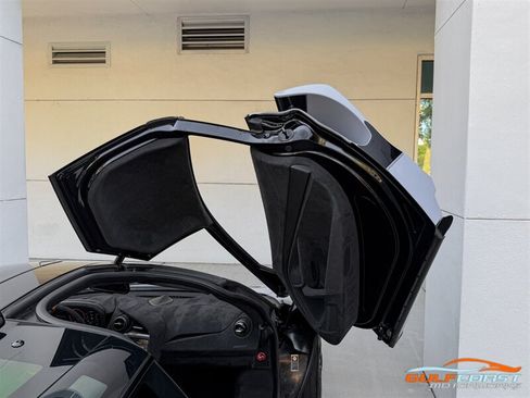 Used 2021 McLaren 765LT RWD image 36