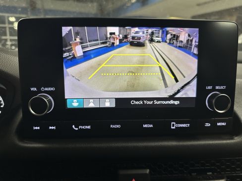 Used 2023 Honda HR-V LX image 12