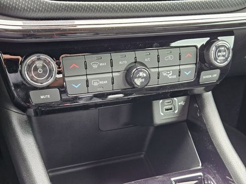 New 2026 Jeep Compass Limited AWD/4WD image 20