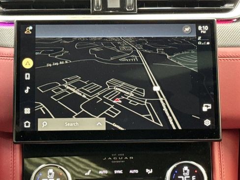 Used 2023 Jaguar F-PACE SVR image 22