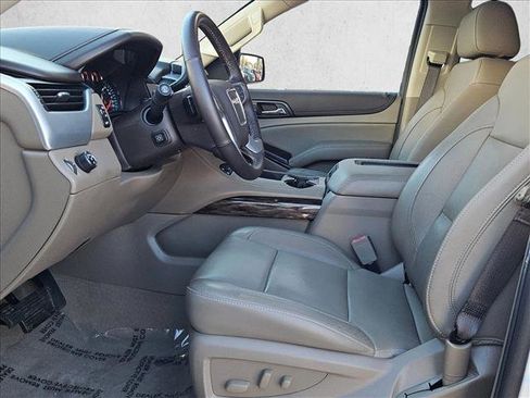Used 2020 GMC Yukon XL SLT w/ Open Road Package image 18