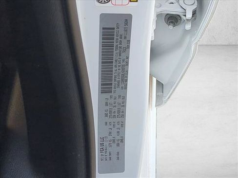 Used 2020 RAM 1500 Big Horn RWD image 25