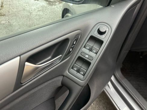 Used 2012 Volkswagen Golf TDI image 14