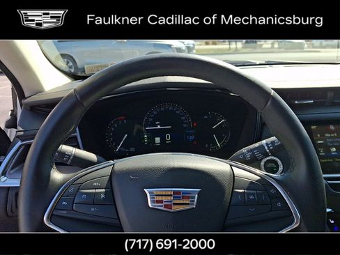 Used 2019 Cadillac XT5 Premium Luxury w/ Driver Assist Package image 19