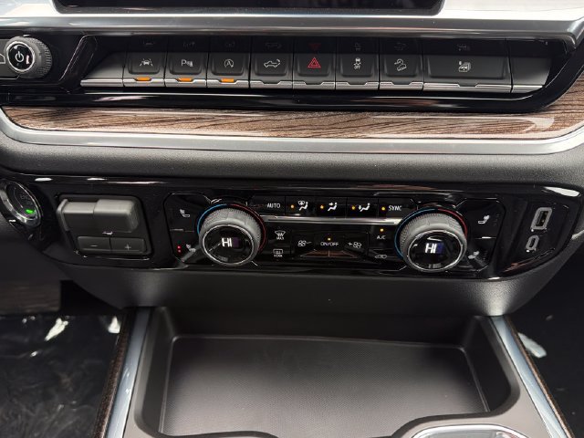 New 2026 Chevrolet Silverado 1500 RST w/ RST All Star Premium Package AWD/4WD image 31