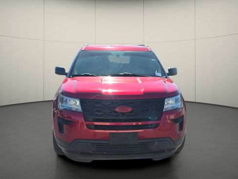 Used 2019 Ford Explorer XLT FWD image 2