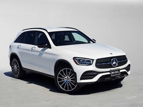 Used 2022 Mercedes-Benz GLC 300 image 2