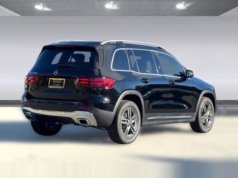 Used 2026 Mercedes-Benz GLB 250 image 8