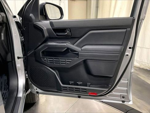 New 2026 Toyota Tacoma SR AWD/4WD image 31