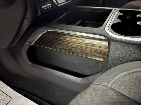 Used 2019 Chevrolet Silverado 1500 RST w/ All-Star Edition AWD/4WD image 28