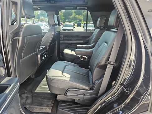 Used 2023 Ford Expedition Platinum AWD/4WD image 12