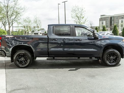 Used 2021 Chevrolet Silverado 1500 LT Trail Boss w/ Convenience Package II AWD/4WD image 3