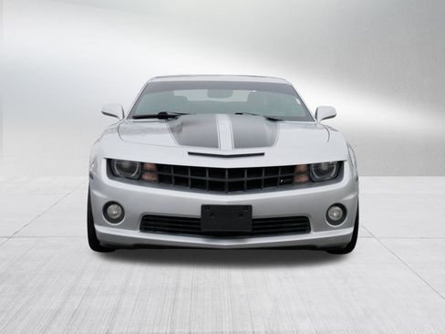 Used 2010 Chevrolet Camaro SS w/ RS Package image 2