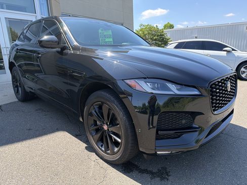Used 2023 Jaguar F-PACE S AWD/4WD image 2